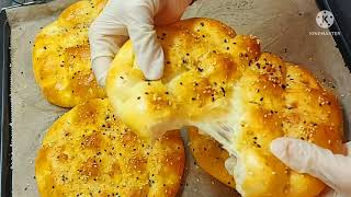 خبز تركي بالجبن مثل القطن بدون عجن جدا سهل والطعم والقوام رهييييب