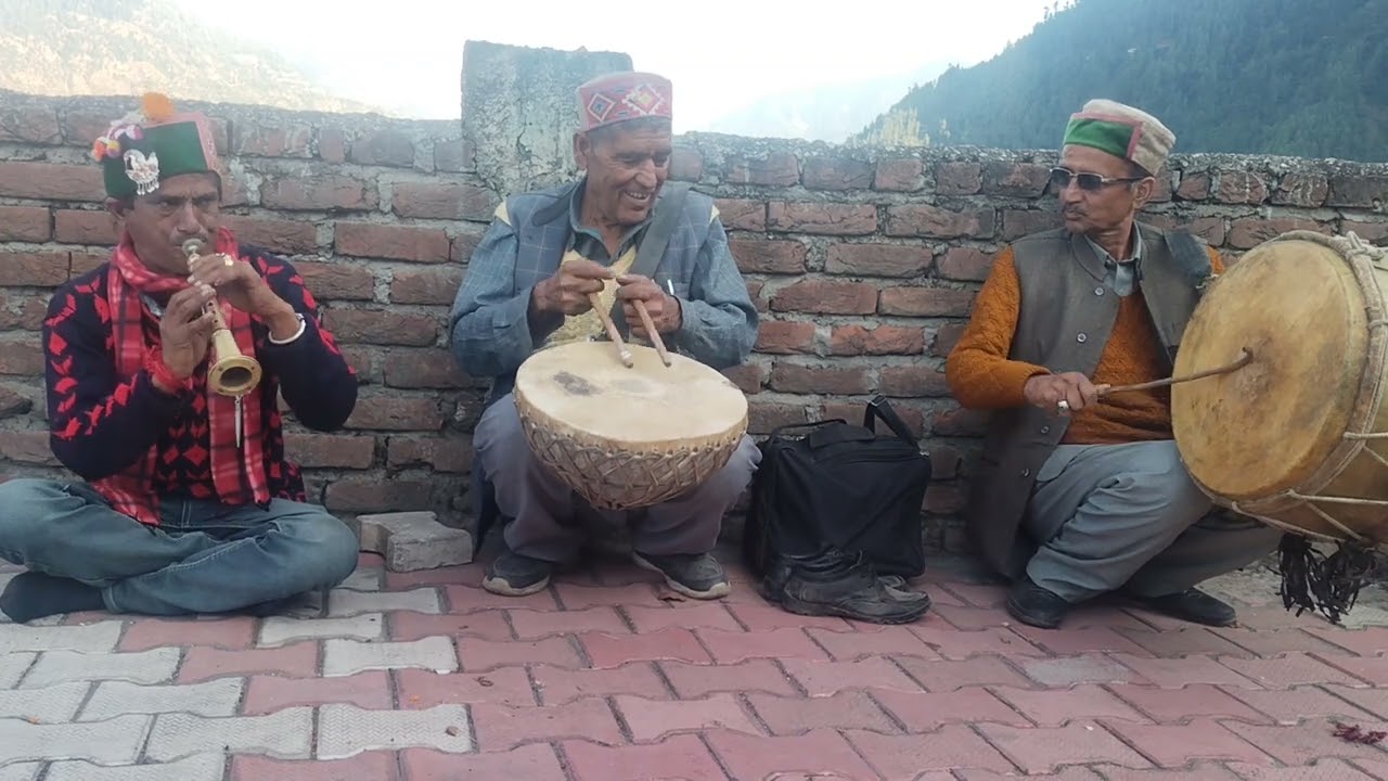 वादयंत्र कलाकार शहनाई वादक दलीप सिंह नगाड़ा चुड़ू राम ढोल कर्म सिंह ठाकुर