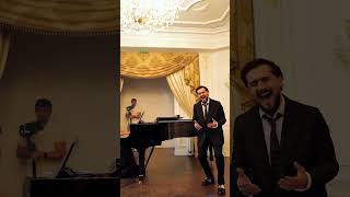 Jony запел на азербайджанском в Париже