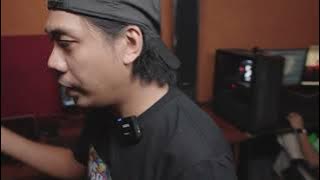 Download lagu Hello guys let me show you my work space