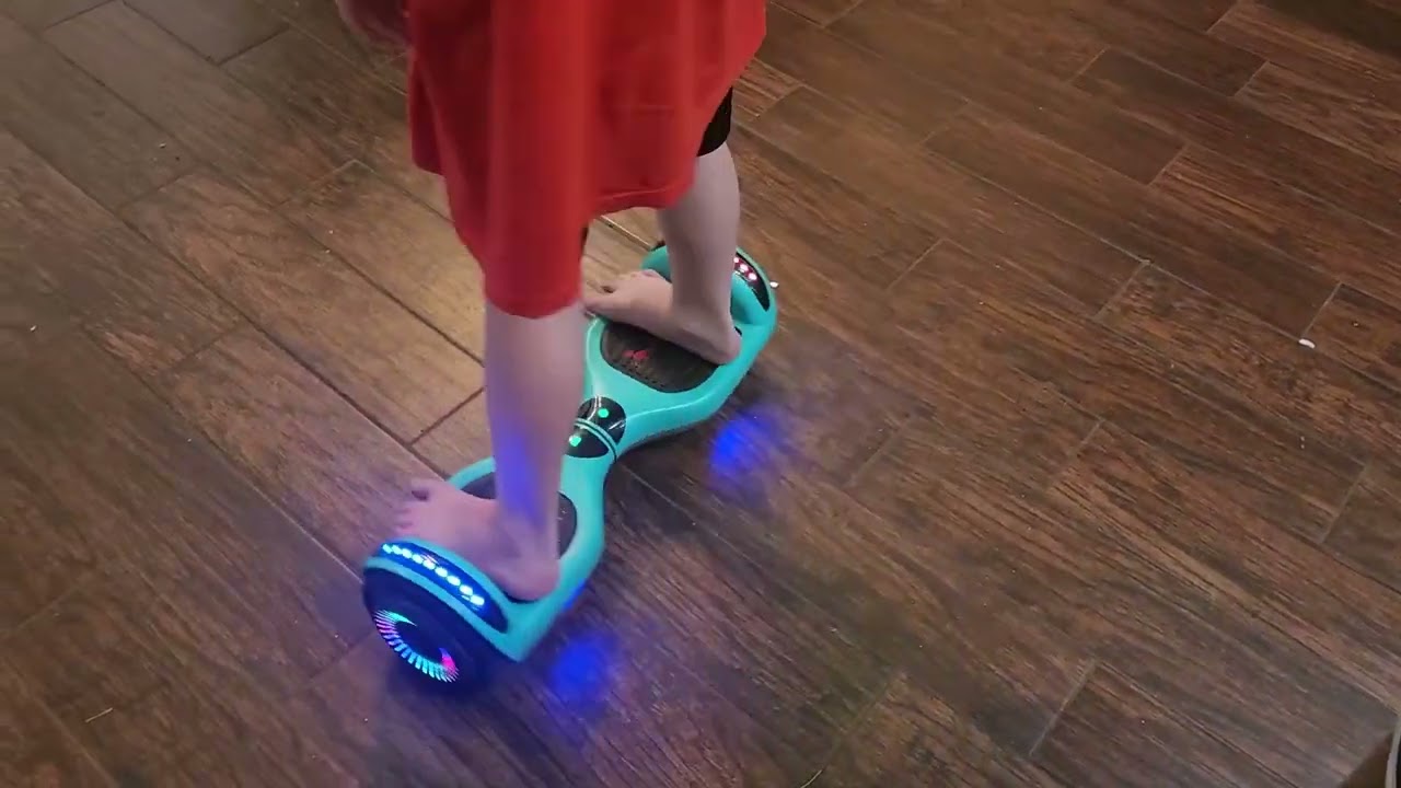 SISIGAD A12 Mixed Color Hoverboard Bluetooth and Colorful Lights Self Balancing Scooter Review