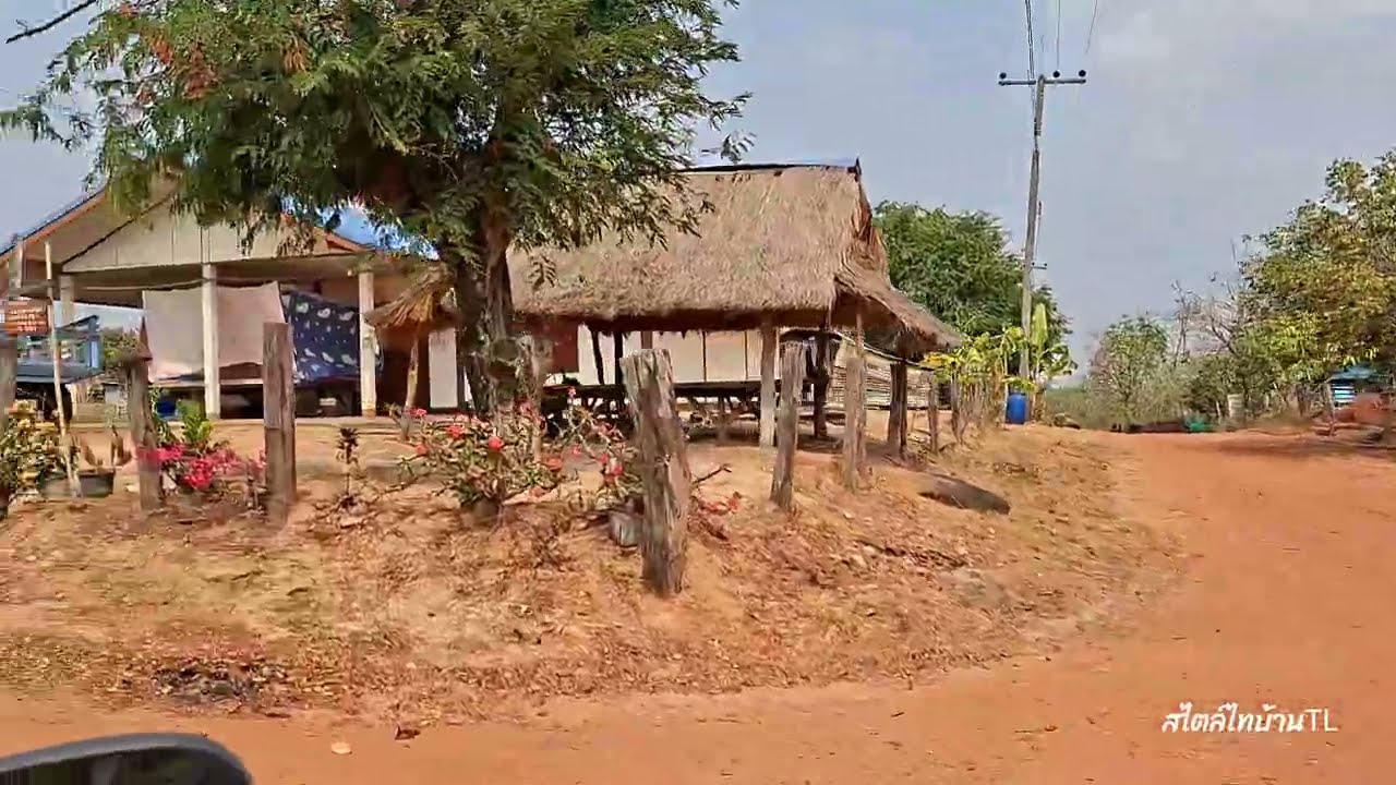 ถนนชนบท บ.นาทราย-บ.นาหินโหง่น อ.นาตาล อุบลฯ