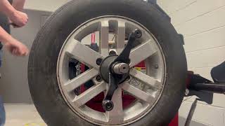 Using a Hunter Tire Balancer by Mr. Jay Hales Automotive Lab Demonstrations 60 views 3 weeks ago 2 minutes, 58 seconds