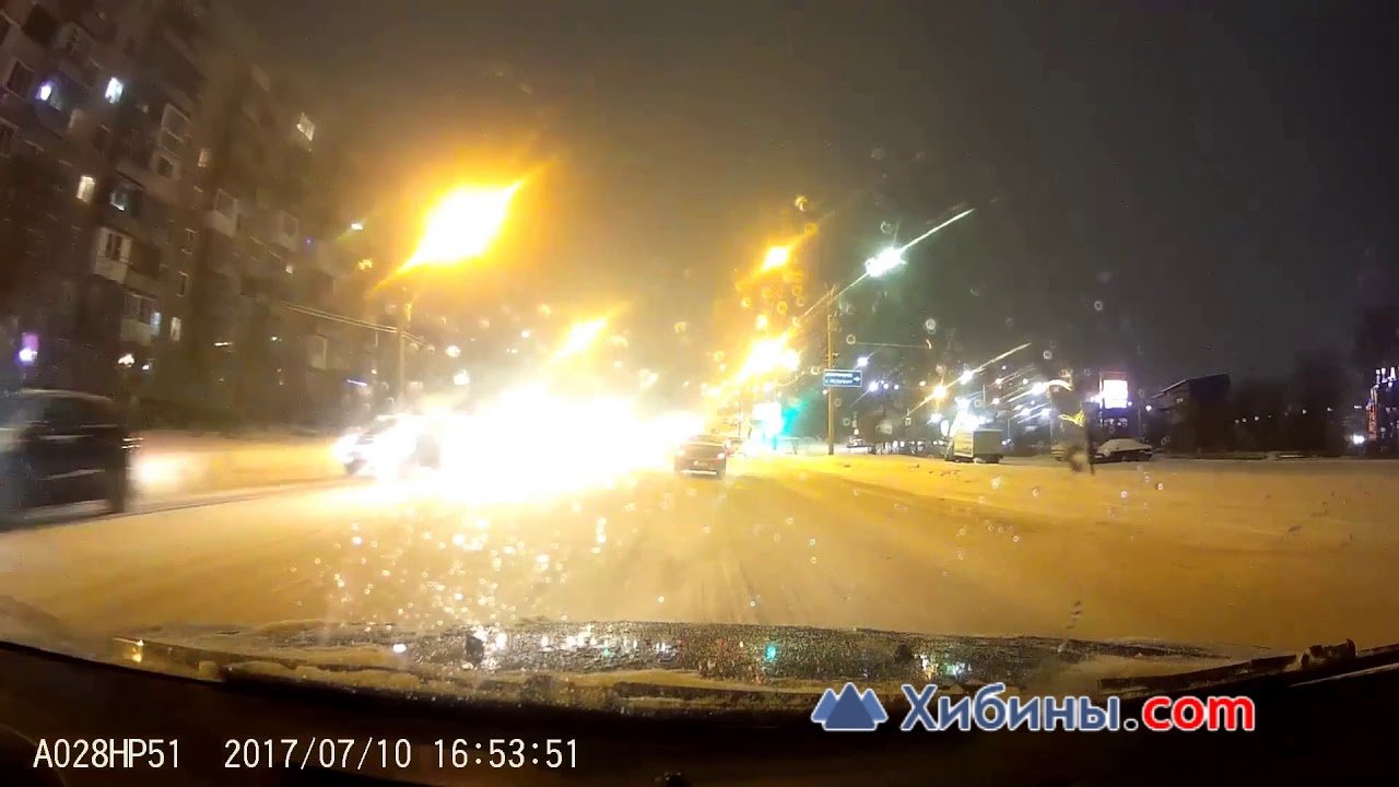 Хибины.com: Рено не пропустил по стрелке. Мурманск - YouTube