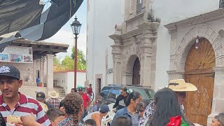 Apoyo total del pueblo de Chucándiro al PADRE PISTOLAS en Vivo (viernes 16 de septiembre de 2022