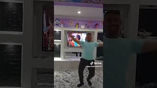 Zombi Sallama Roman Havası Roman Kızı Resimi