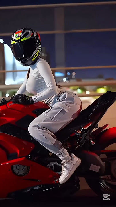 Ducati Panigale V4 #ladybiker #automobile #motorcycle #bikergirl #ducatisuperleggera #superbike