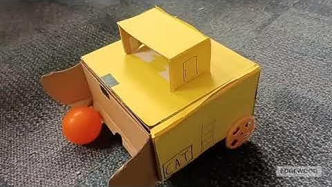 Task Robots using the Hummingbird Kit and Microbit_11 2022