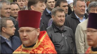 Мэр Новосибирска  Локоть принял участие в Пасхальном Крестном ходе (1 мая 2016)