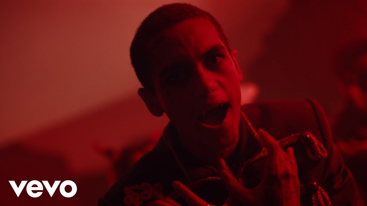 Dominic Fike   Vampire Official Video