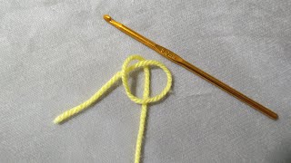 #كروشية# للمبتدئين تعليم الدرس1:(عمل عقدة البداية ,السلسلة)في الكروشية Crochet Dalia&Ahmed