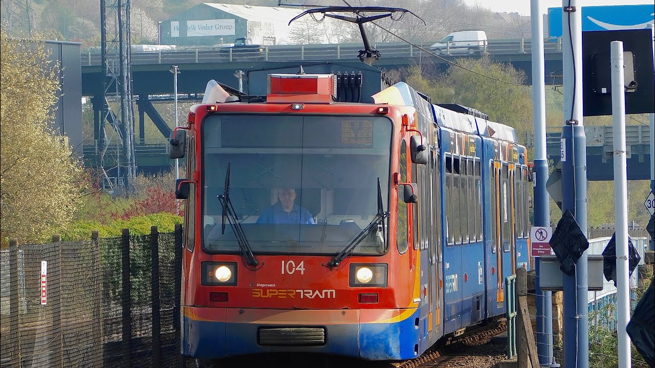 Sheffield Supertram: Yellow route service Arena- Nunnery Sq P&R Siemens Düewag 104