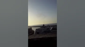 يا البابور يا مونامور 