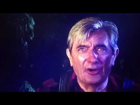 Killer Klowns from Outer Space 1988'  Old man finds circus tent ufo.