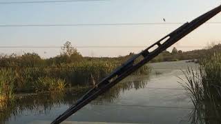 Вездеход по болоту. Готовимся к открытию охоты на утку. All-terrain vehicle in the swamp