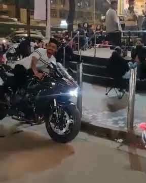 Kawasaki H2 exhaust sound public reaction