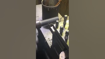 MS rod threading cutting in lathe machine.. #machine #engineering #viral #manufacturing #tools