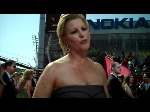 Anna Gunn at the 2010 Emmy Awards