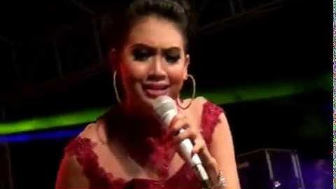 SULIYANA  KELANGAN  (Official Video)