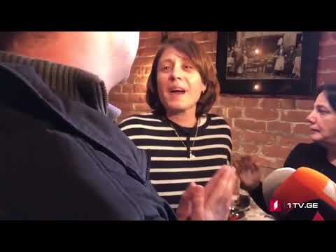 ხოშტარიას ახალგაზრდებმა ერთ-ერთ კაფესთან პარლამენტში რუსეთის ჰიმნის გაჟღერება გაუპროტესტეს