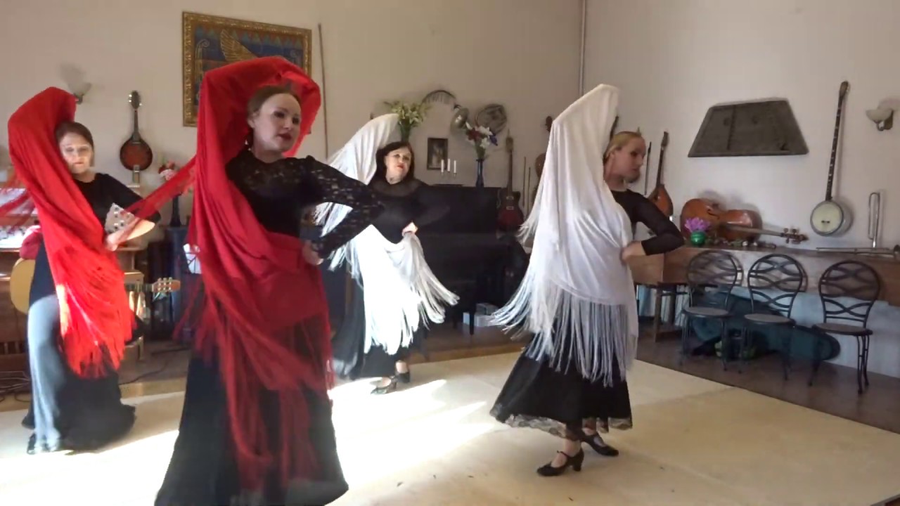 танец с мантонами "Algo de ti", студия танцев "Легенда" г. Краснодар