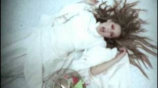 Belinda - Be Free (Official Videoclip)