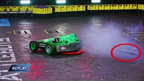 Ribbot vs Double Jeopardy - Jeopardy taking of the roof of Ribbot - Battlebots champions 2022