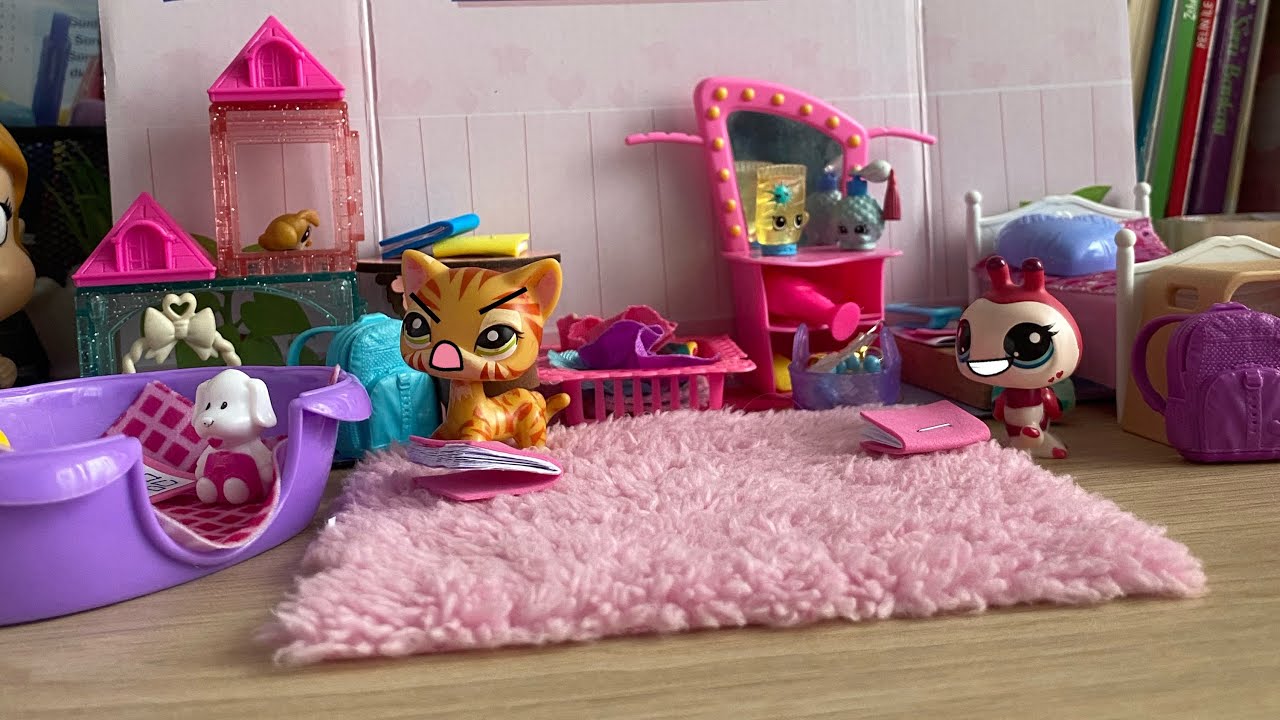 Minişler:kardeşim beni taklit ediyor😡