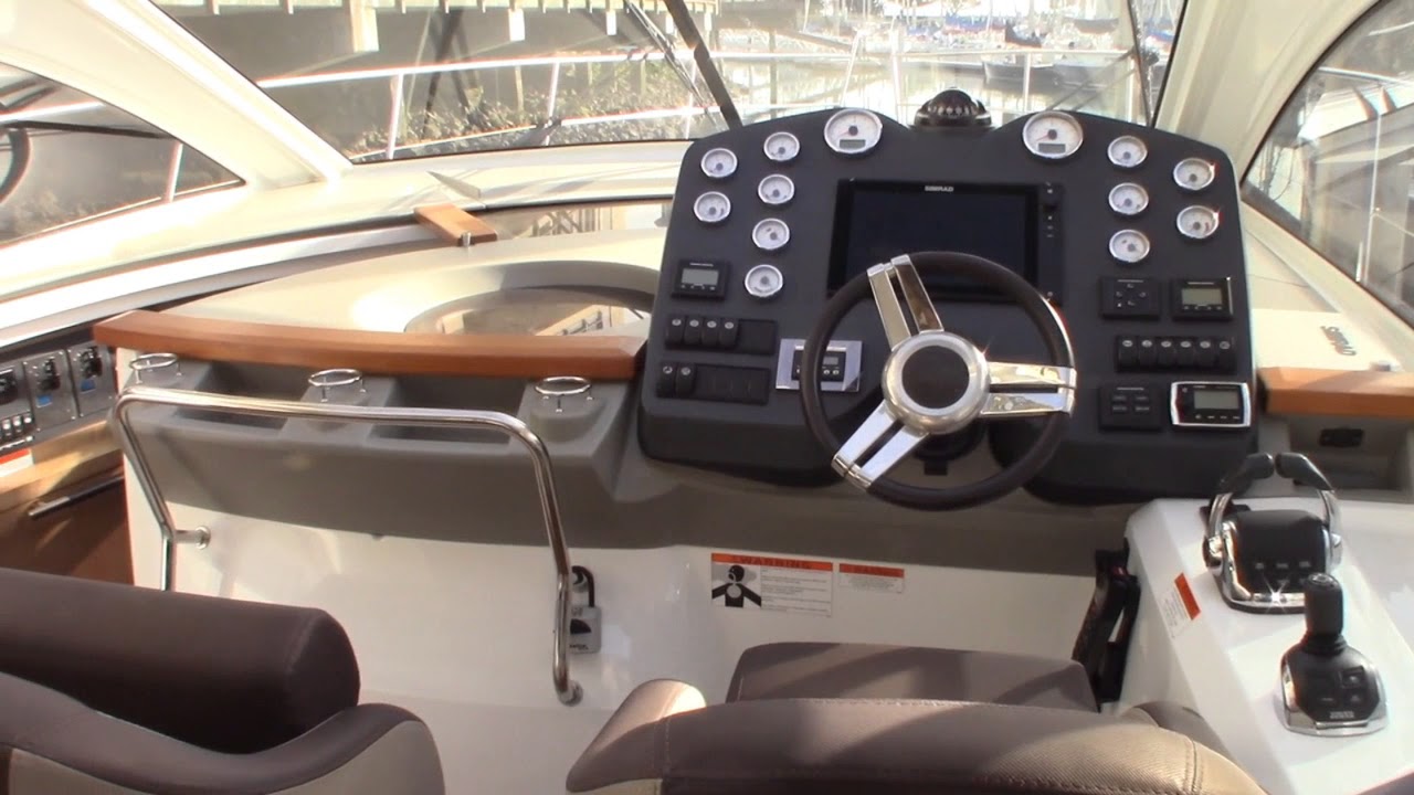 Gran Turismo  44 Model Year 2015