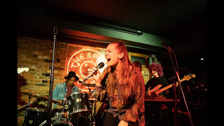 Amy Owen Live Promo 2022