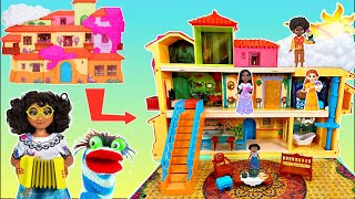 Fizzy Builds the Magical Encanto Casa House with Mirabel