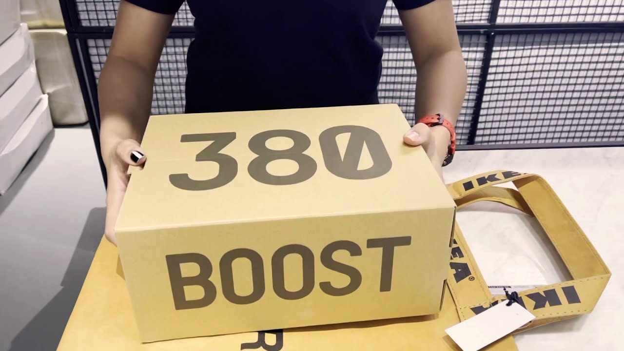 Yeezy 380 AZURE Non reflective unboxing