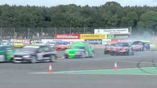 2001-BTCC-Silverstone-Graves, Moen and others have a pretty big crash