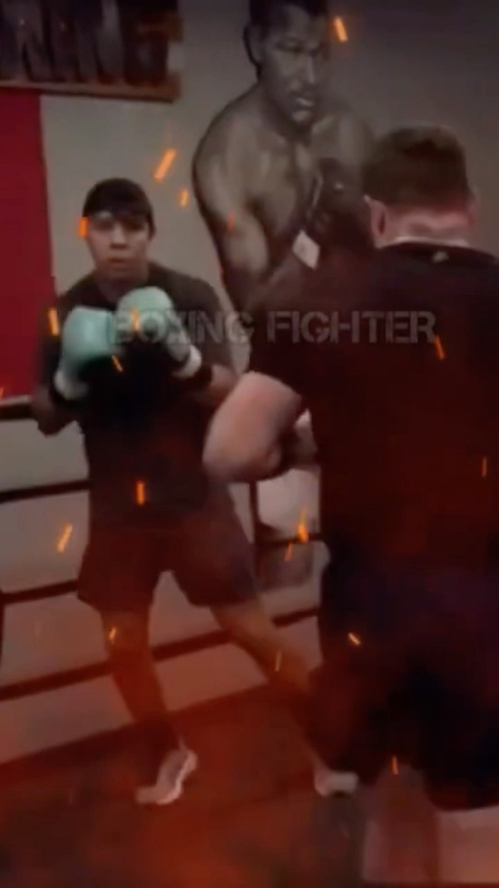 ASÍ FUE EL ENTRENAMIENTO QUE HICIERON JUNTOS CANELO Y JAIME MUNGUÍA PARA SU REVANCHA DE BRUNO SURACE