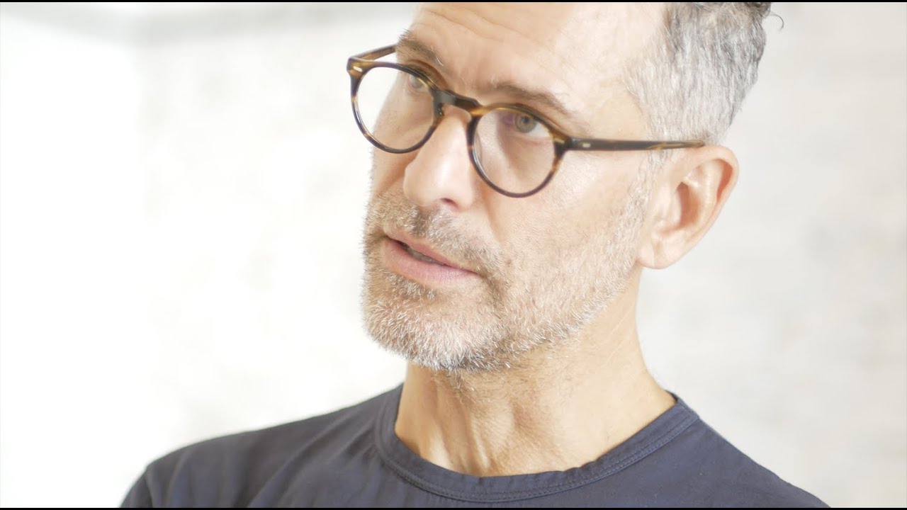 NÚVOL | Capturar la gravetat. Oliver Chanarin, l'artista que homenatja a Duchamp