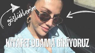Kıyafet Odama Girdik Güneş Gözlüklerim L Azla Lüks