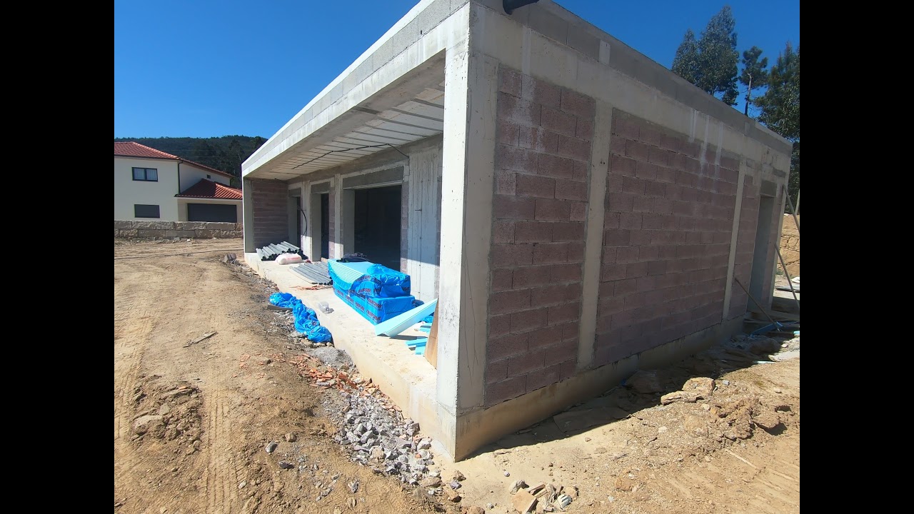 Overal Isolatie A+ dus geen Airco nodig! Electriciteit universitair berekend!