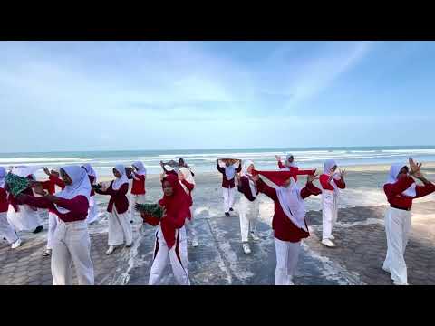 TARI SAPU TANGAN MASSAL OLEH SISWA SMPN 7 KOTA BENGKULU