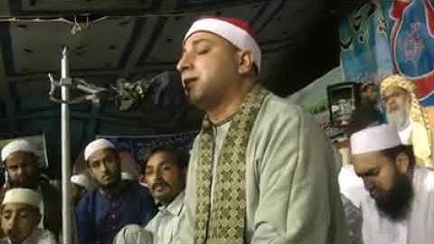 الشيخ محمد حسن الخياط. سورة الفاتحة في نفس واحد. هدية لك جميعا.