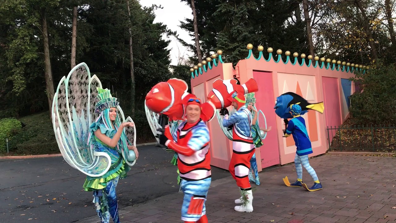 Disney stars on parade