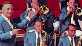 Video thumbnail of "Horst Fischer - Nur ein armer Jazztrompeter"