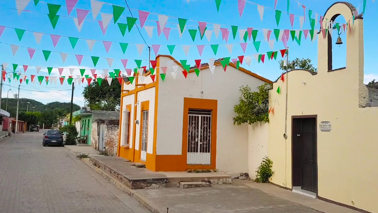 Arriba Siqueros - Banda Corona Del Rey