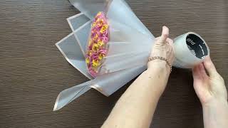 видео: Урок «Формированию букета в пышной упаковке» картинка: Урок «Формированию букета в пышной упаковке»