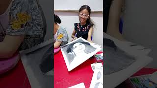كورس رسم البورتريه المستوي الثاني       بورتر           بورتريه               رسم  بورتريهات      سمعها