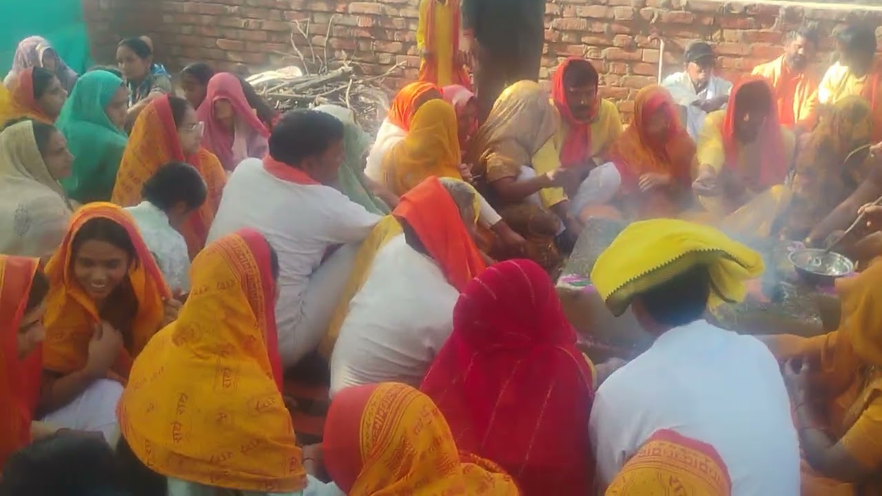 अपने गांव सहसपुर धाम में यज्ञ करते हुऐ आचार्य स्वामी दयास्वरूप जी महाराज 