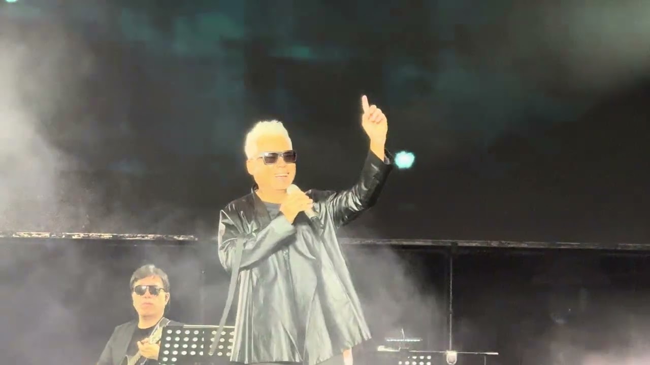 等你等到我心痛(Live) 巫启贤 Eric Moo 崇左跨年@Chongzuo, China 2025.12.31