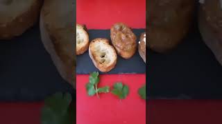 Икра Заморская Баклажаная 🍆 🍅 🧀 🍞 с Брынзой на гренках. #food #икрасиние #баклажаны #брынза #фета
