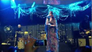 Florence + The Machine - Dog Days are Over (Live at KROQ Almost Acoustic Christmas 2011)
