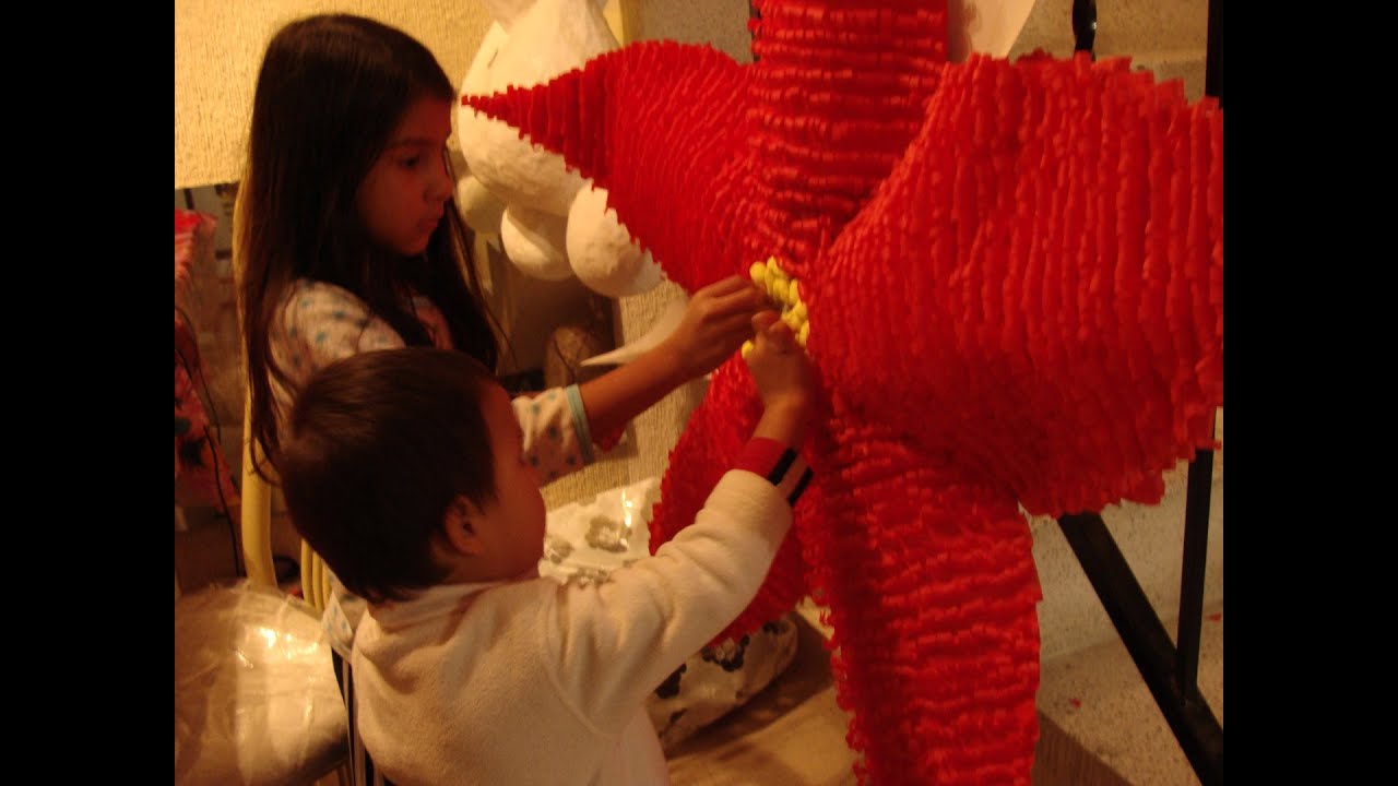 piñata navideña de Nochebuena