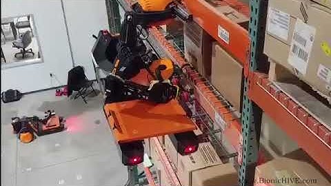 SqUID is the first autonomous warehouse robot with 3 dimensional movement capabilities